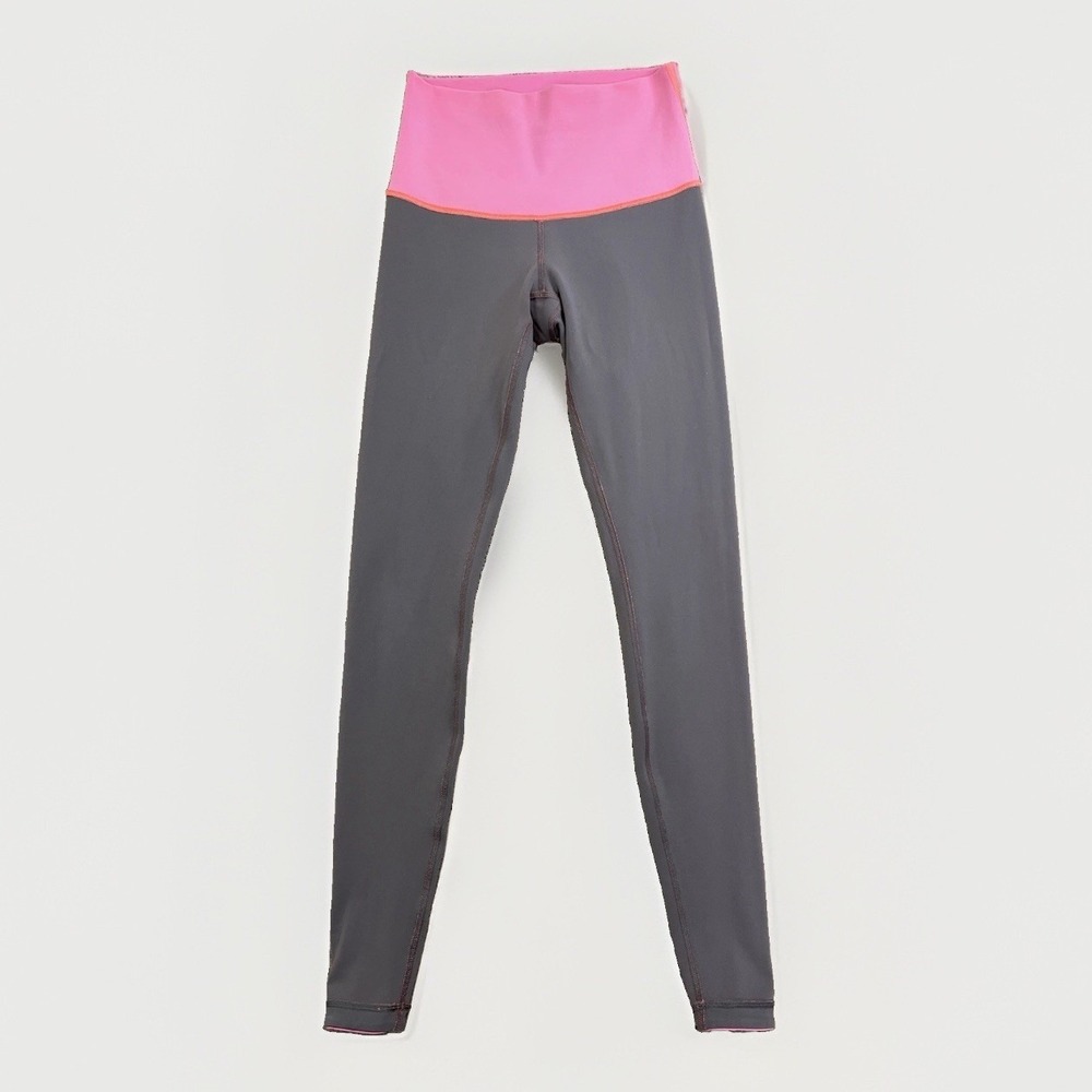 NWOT Lululemon High Times Pant Grapefruit / Slate reversible size: 4,6,8